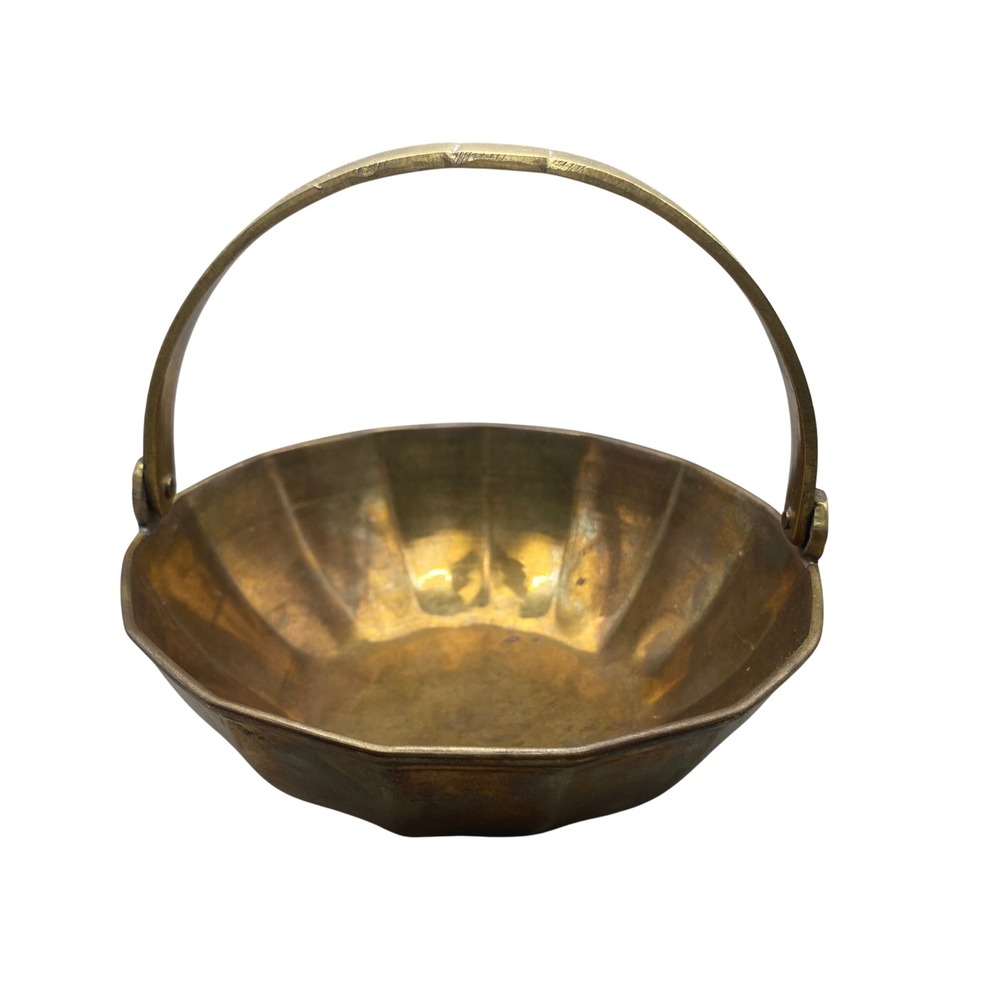 Commodore Solid Brass Fluted Decorative Bowl with Swing Handle Vintage India 5"